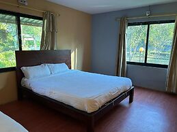 Jungle Side Luxury Hotel
