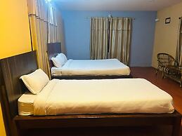 Jungle Side Luxury Hotel