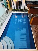 People's Condo Atria