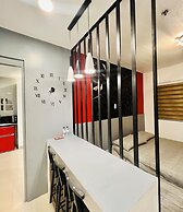 People's Condo Atria