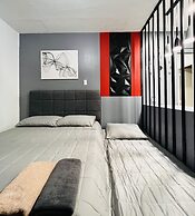 People's Condo Atria