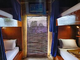 Lexias Hostel & Workspace by Hiverooms