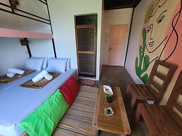 Lexias Hostel & Workspace by Hiverooms