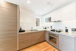 Grove Park Cozy Apartment in London