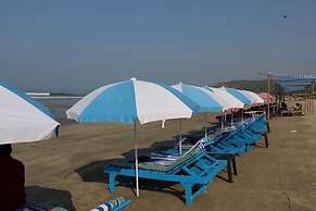 Basho Beach Huts & Cafe