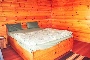 Basho Beach Huts & Cafe