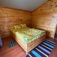 Basho Beach Huts & Cafe