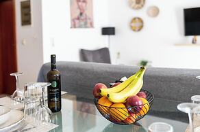 Niman beachside apartment