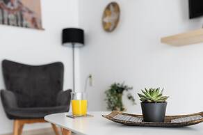 Niman beachside apartment