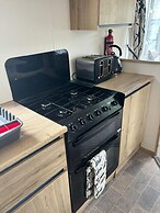 2 Bedroom Caravan With all the Comforts of Home