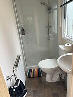 2 Bedroom Caravan With all the Comforts of Home