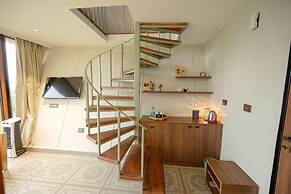 Himadvaya- The Himalayan Prism