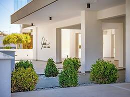 Sanders Breeze Limassol