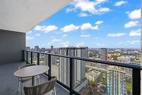 Luxury 45th-Floor Condo with City Views