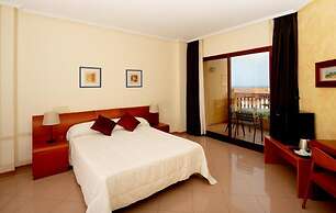 Hotel Playa Sol