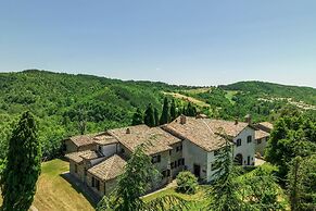 Podere Pietraluna