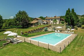 Podere Pietraluna