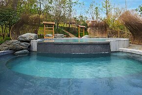 Howard Johnson Hot Springs Plaza Yinghuashan