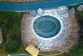 Howard Johnson Hot Springs Plaza Yinghuashan