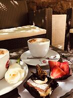 Aruna Suites