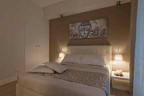 Aruna Suites