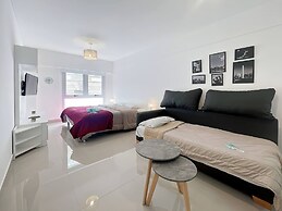 Modern & Cozy Studio San Telmo With Pool and Exclusive Services