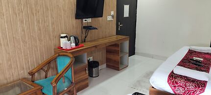 Hotel Gloab Residency Near Delhi Airport