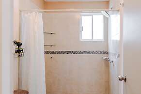 Bright Home With Pool Near Valquirico