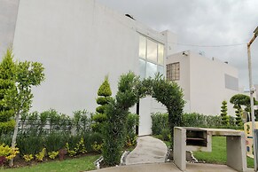 Bright Home With Pool Near Valquirico