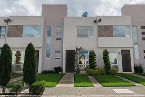 Bright Home With Pool Near Valquirico