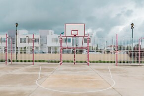 Bright Home With Pool Near Valquirico