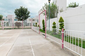 Bright Home With Pool Near Valquirico