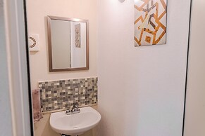 Bright Home With Pool Near Valquirico