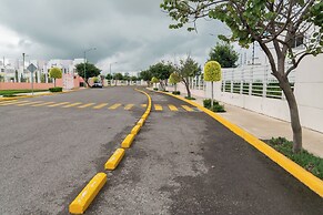 Bright Home With Pool Near Valquirico