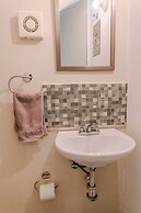 Bright Home With Pool Near Valquirico