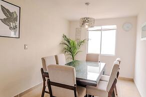 Bright Home With Pool Near Valquirico