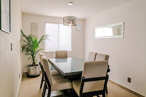 Bright Home With Pool Near Valquirico