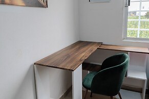 Bright Home With Pool Near Valquirico