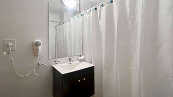 Modern Studio With Amenities in the Heart of the City -U6