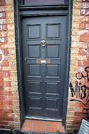 Fitzroy cottage-10pax. 10mins City CBD