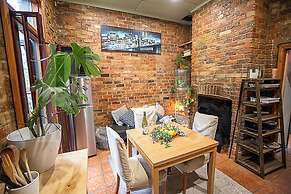 Fitzroy cottage-10pax. 10mins City CBD