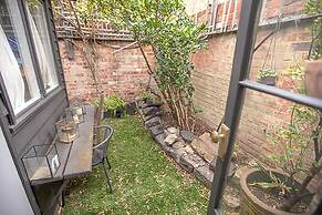 Fitzroy cottage-10pax. 10mins City CBD