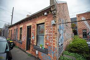 Fitzroy cottage-10pax. 10mins City CBD