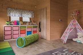 Comfortable Holiday Homes for 6 People