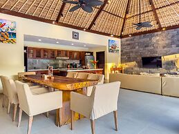 Villa Bugis Drupadi Seminyak