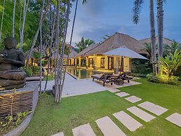 Villa Bugis Drupadi Seminyak