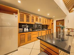 Villa Bugis Drupadi Seminyak