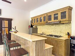 Villa Bugis Kayu Aya Seminyak