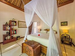 Villa Bugis Kayu Aya Seminyak