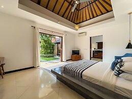 Villa Bugis Kayu Aya Seminyak